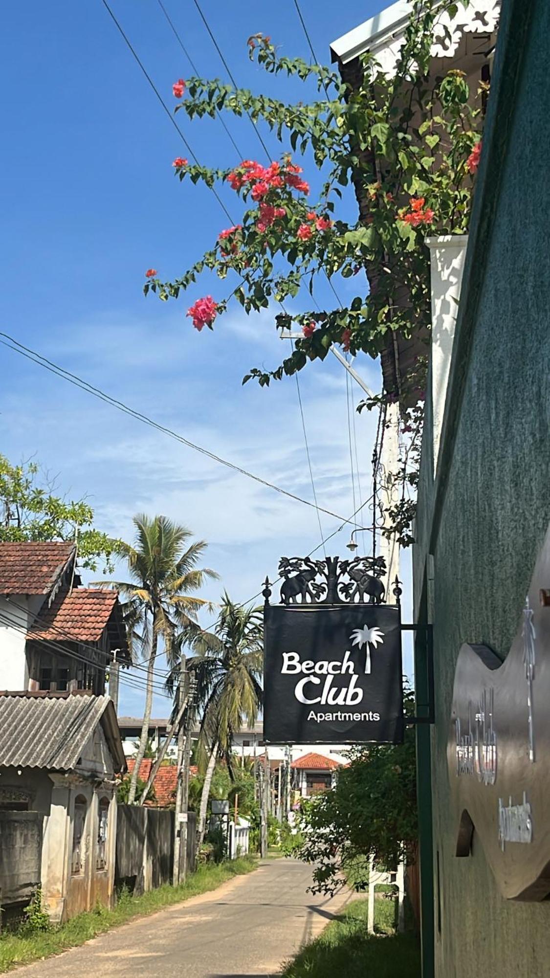 Beach Club Apartments Induruwa Exterior foto